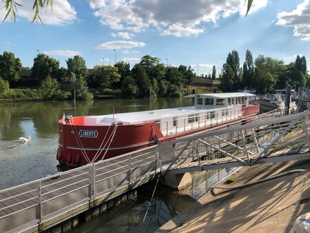 location péniche aux portes de paris