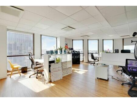 bureau 360 m²