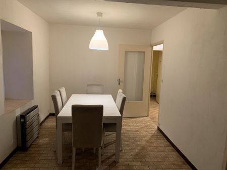 charmant t2 meuble situe a 5 minutes a pied du centre-ville de blois