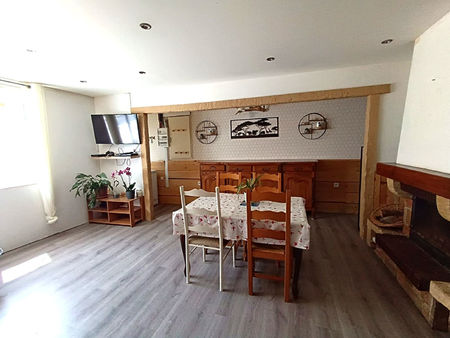 a vendre maison de ville 4 chambres / jardin / garage / pas de travaux