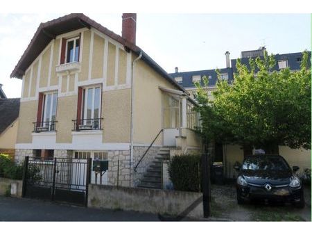 maison 2 chambres 80 m² (quartier butte d'archelet)