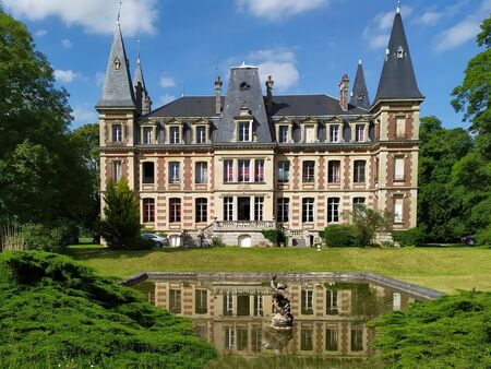 lumineux appartement au château