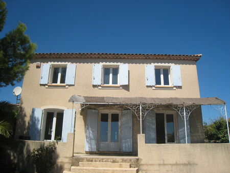 estaque jolie villa t5 avec vue mer terrain et garage