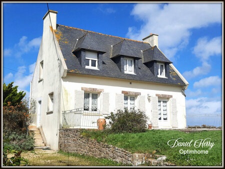 maison néo-bretonne sur sous-sol avec grand terrain