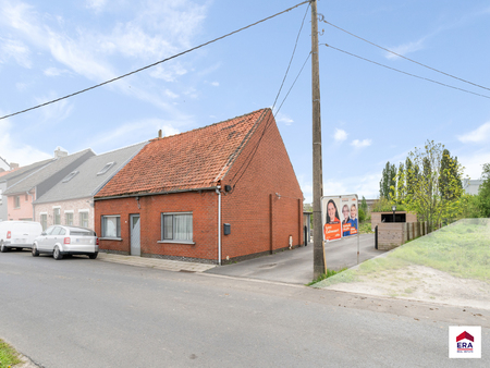 huis te koop in oostrozebeke met 2 slaapkamers