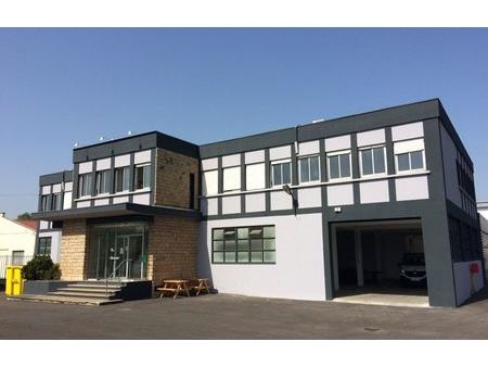 location commerce 2275 m² décines-charpieu (69150)