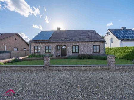 huis te koop in neeroeteren met 3 slaapkamers