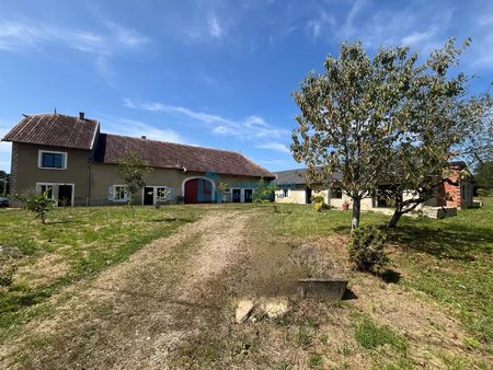 maison 10 pièces - 253m² - mont sous vaudrey