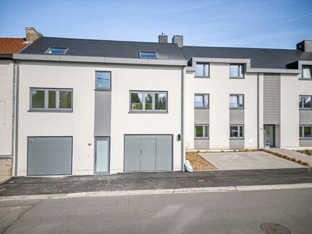 appartement triplex 3 chambres de standing avec garage  terr