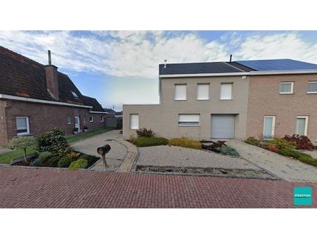 ruime 3-slpk woning met zalige zonovergoten tuin!