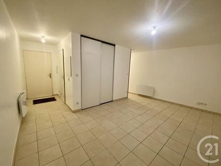 appartement f1 à louer - 1 pièce - 32 42 m2 - la ferte gaucher - 77 - ile-de-france