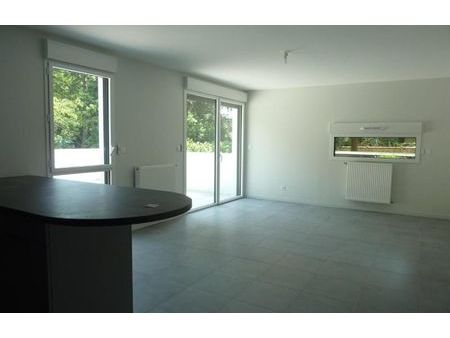 location appartement 4 pièces 85 m² tassin-la-demi-lune (69160)