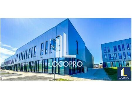 bureaux 610 m²