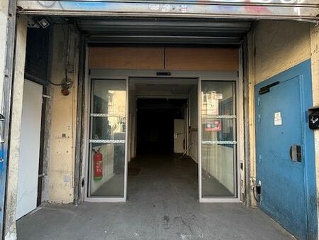 local commercial 363 m² marseille