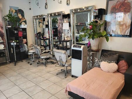 vends fond de commerce salon de coiffure■situé 1 rue lucien rolmer 13003 marseille