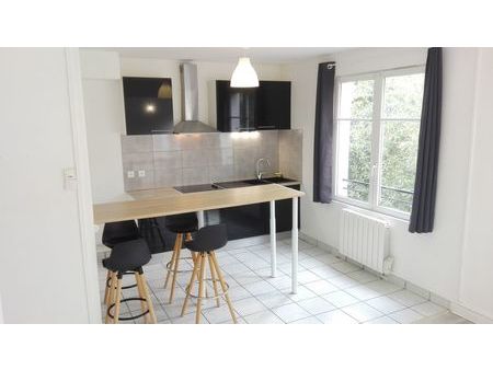 chasseneuil t2 39m²  stationnement  jardin  terrasse