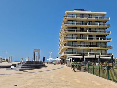 appartement d'angle rénové ensoleillé (99m2) avec vue latér