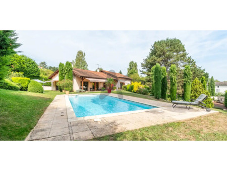 maison avec piscine et terrasse collonges-au-mont-d'or (69)