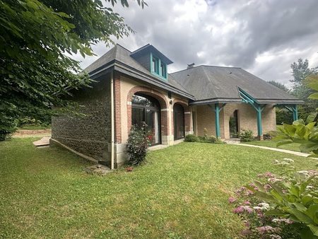 vente maison 8 pièces 210 m²