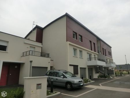 t3 avec balcon et garage fermé