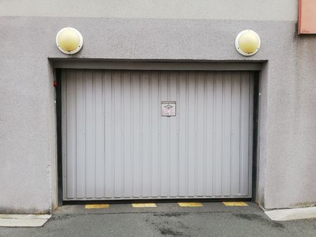 parking 20m2 saint-andré