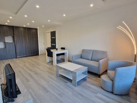 [appartement f3 68m2 entièrement refait à neuf + terrasse 16m2 à 1min de la gare]