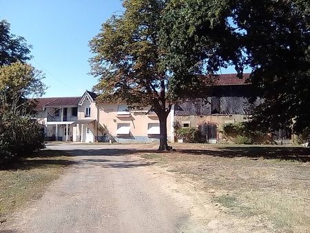 maison à la campagne à mirande