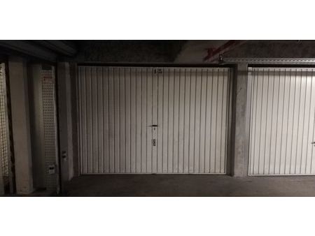 garage fermé de 16 5 m2 en sous sol / normes pmr / dans résidence sécurisée à champagne au