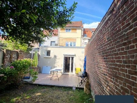 immeuble 137 m² faches-thumesnil