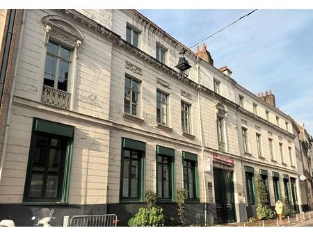 bureaux 651 m²