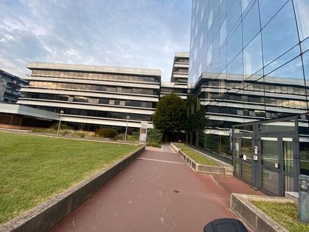 bureaux petit prix à louer 15 m2 à 350 euros  20 m2 à 420 euros ht toutes charges comprise