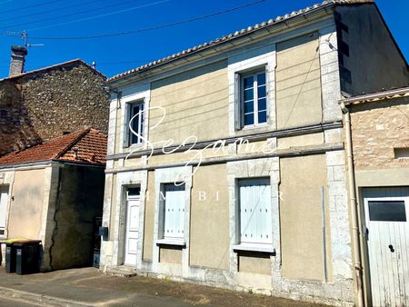 ruelle s/touvre  5 min est angoulême  charmante maison de ville f3 avec jardin clos