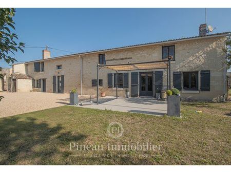 maison 6 pièces 179 m²