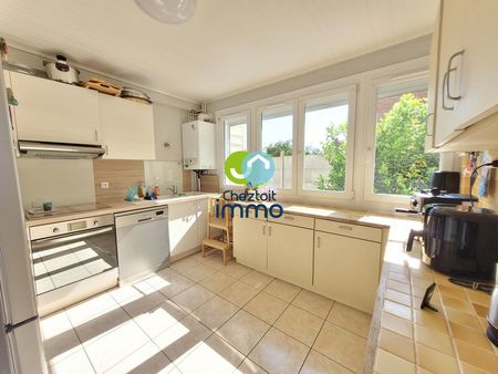 maison 6 pièces 85 m²