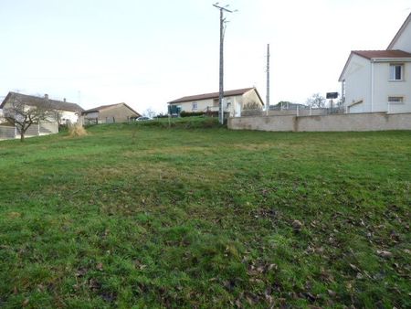 terrain 940 m² moutrot