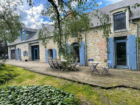 magnifique maison de campagne rénovée avec parc arboré et pièce d'eau