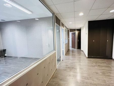 bureaux 150 m²