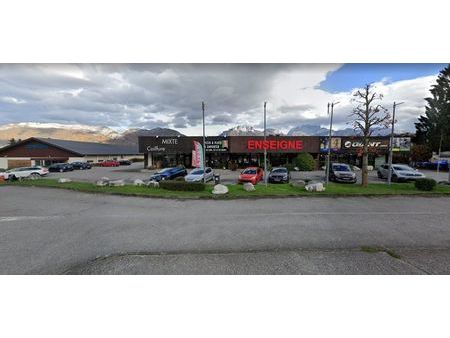 local commercial 360 m² emplacement n°1