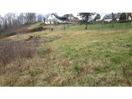 terrain constructible viabilisé 1042m2