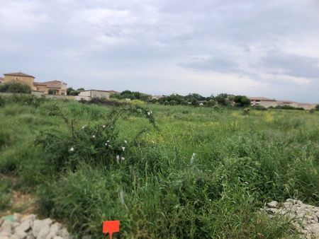 terrain constructible 850m2 viabilisé