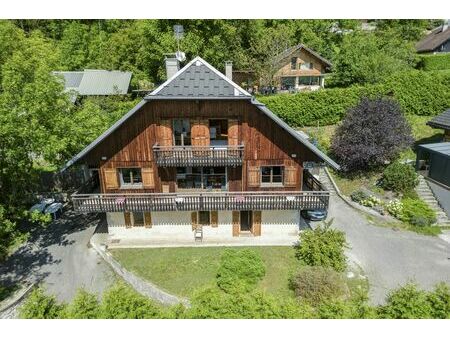 chalet 8 pièces 330 m²