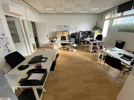 bureaux 5 pièces 90 m² nîmes