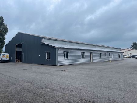 foncier 3 500m2 - hangar & bureaux 1 030m2