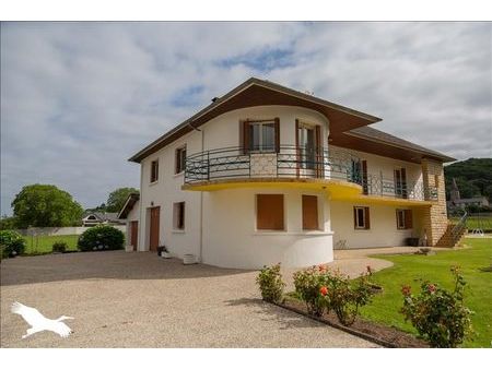 maison 6 pièces 230 m²