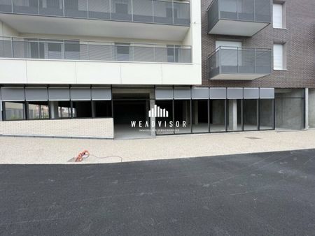 local commercial 297 m²