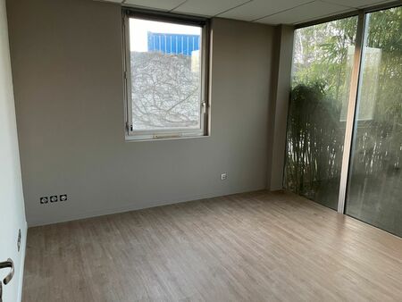 location bureau 152 m² – 7 rue lavoisier à besançon