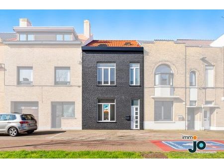 magnifique maison mitoyenne rénovée à vendre à ostende : ...