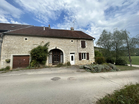 maison 15 min de besancon au bord de le loue