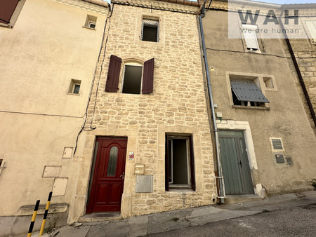 a louer - maison 3 pièces 83 m2 - gallargues-le-montueux