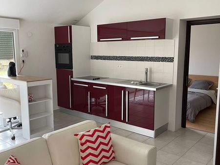 bel appartement f2 meublé